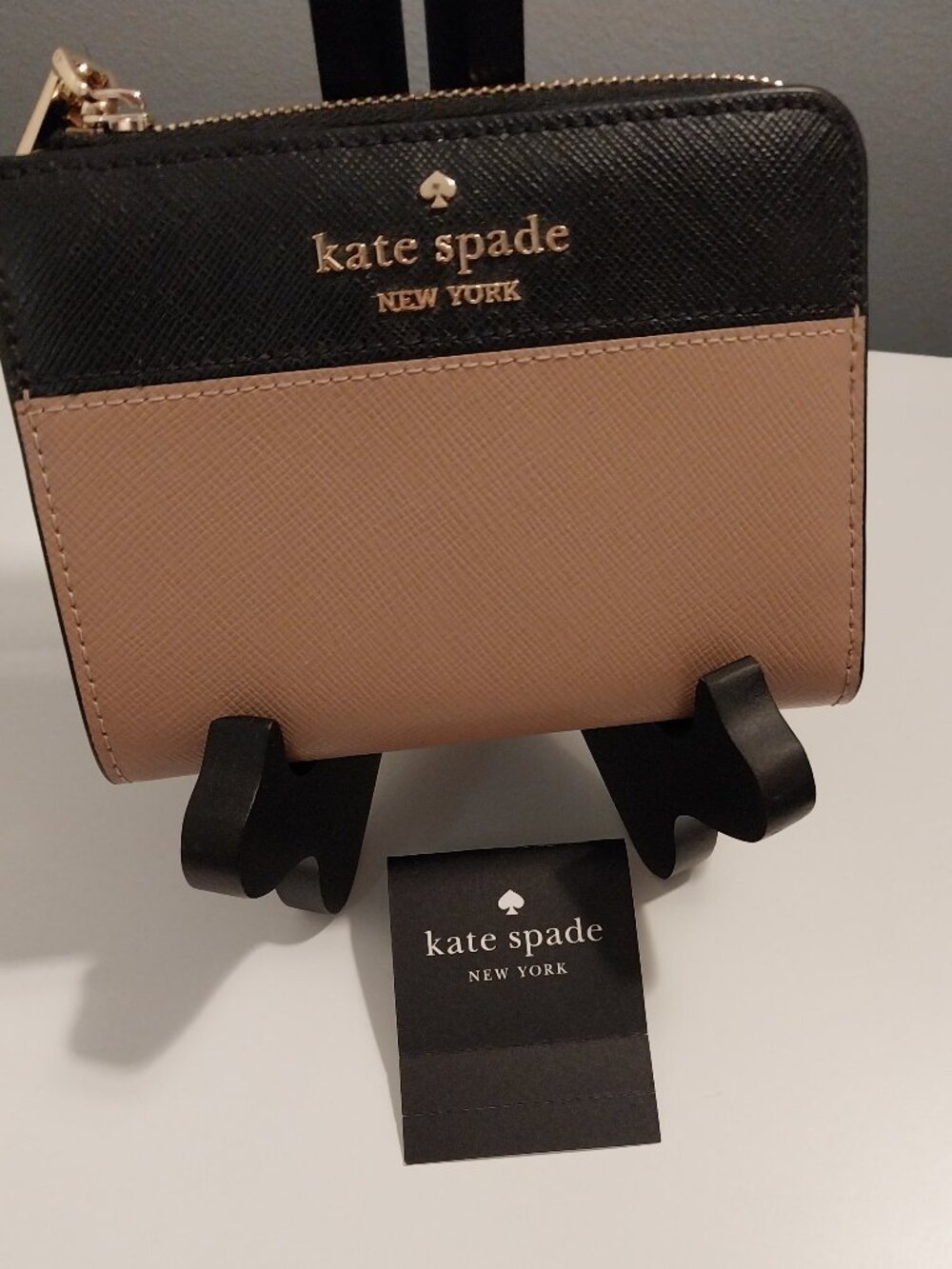 💗kate spade wallet "Madison" Small, Black-Tan Gorgeous NWOT💗